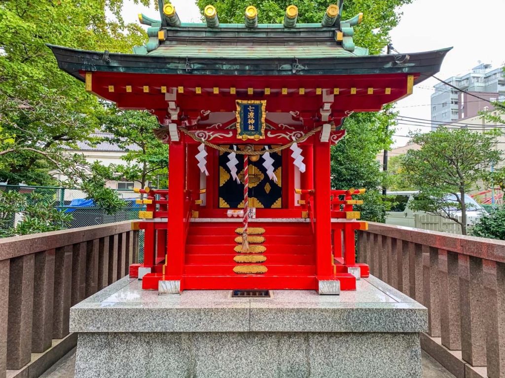 Nanawatari Benten Shrine from front