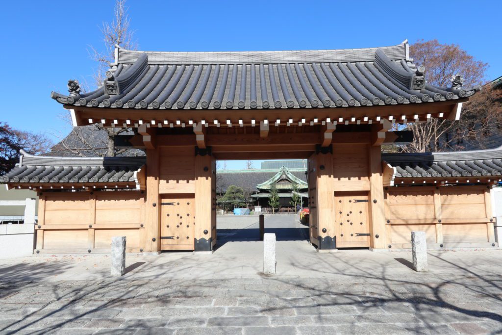 Nishiarai Daishi first gate