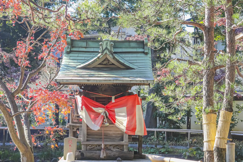 Nishiarai small inari shrine