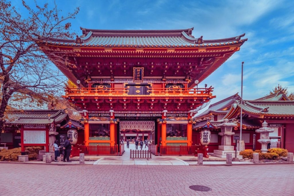 famous shrines in Tokyo