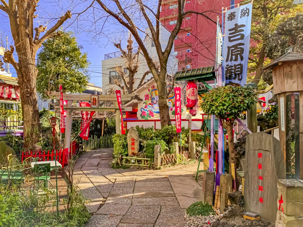 Main Yoshiwara gate