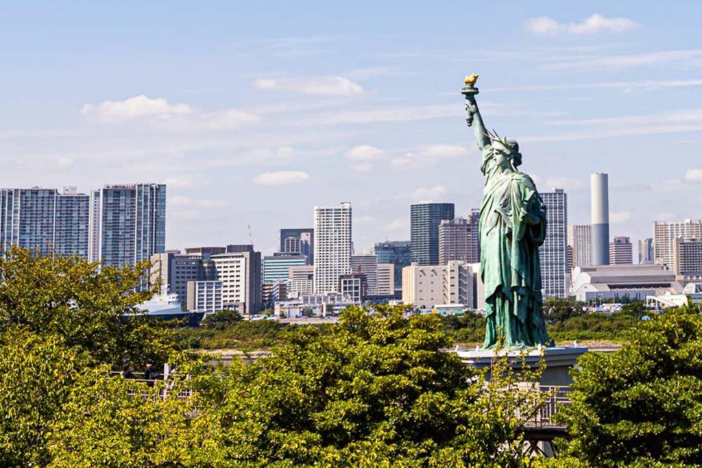 Liberty from far, Odaiba Statue of Liberty